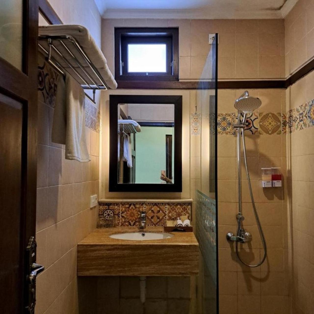 Clemmie Huis Yogyakarta Ngoại thất bức ảnh